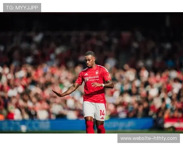 诺丁汉森林3-0热刺，奥多伊双响延续戴奇执教回暖势头