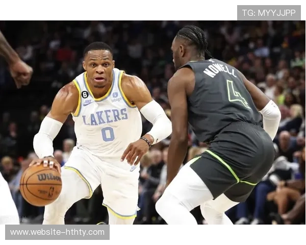 湖人110-93胜猛龙,艾顿百分百命中率比肩名宿 湖人110-93胜猛龙,艾顿百分百命中率比肩名宿